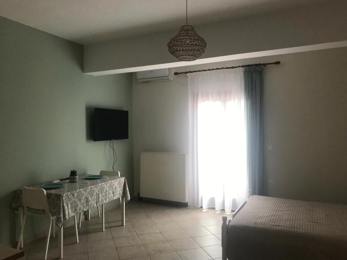 Theros Apartments Мирина Екстериор снимка